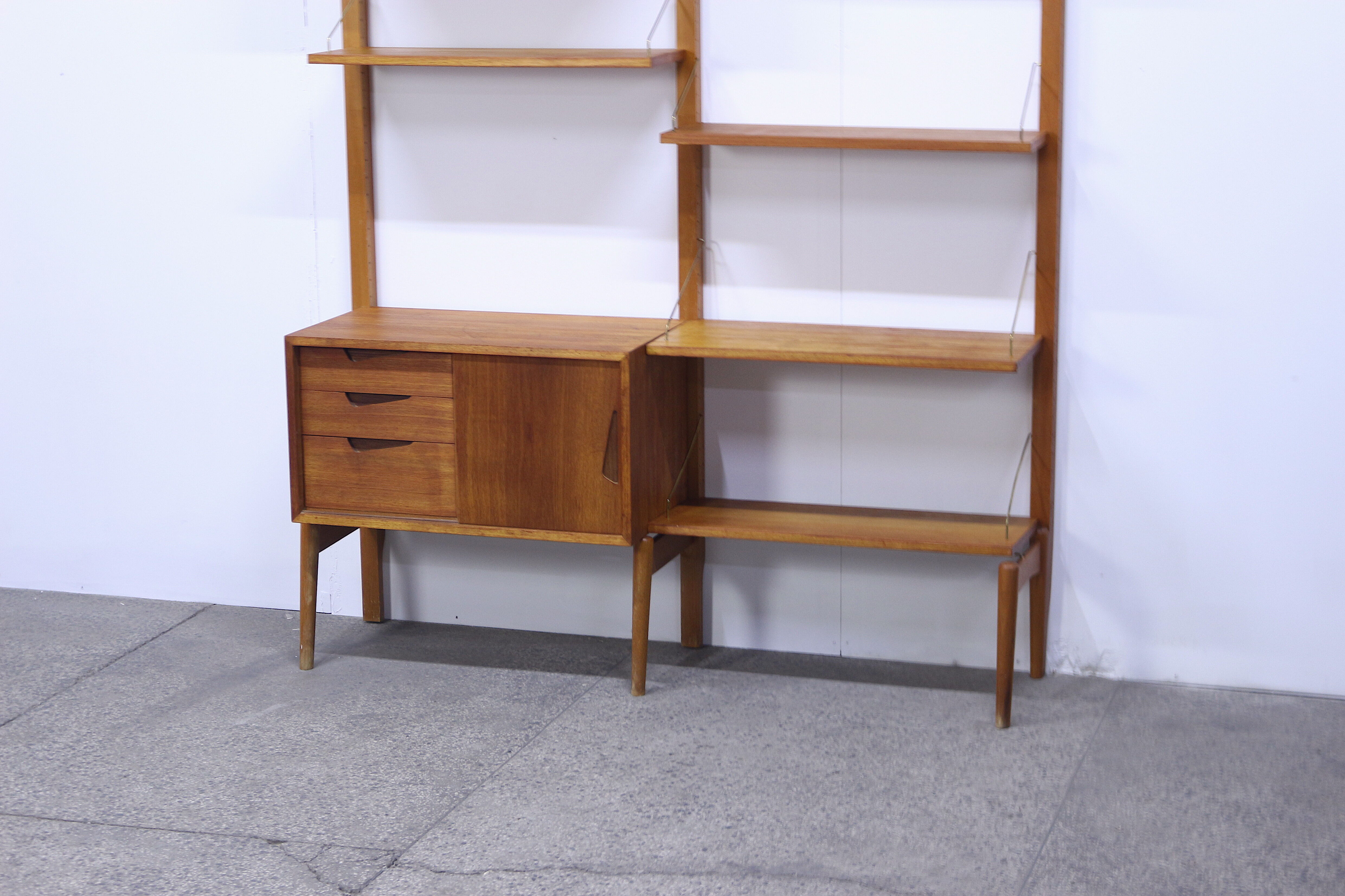 Standing shelf by Rival Brodrene Jatog, Norway 1960's