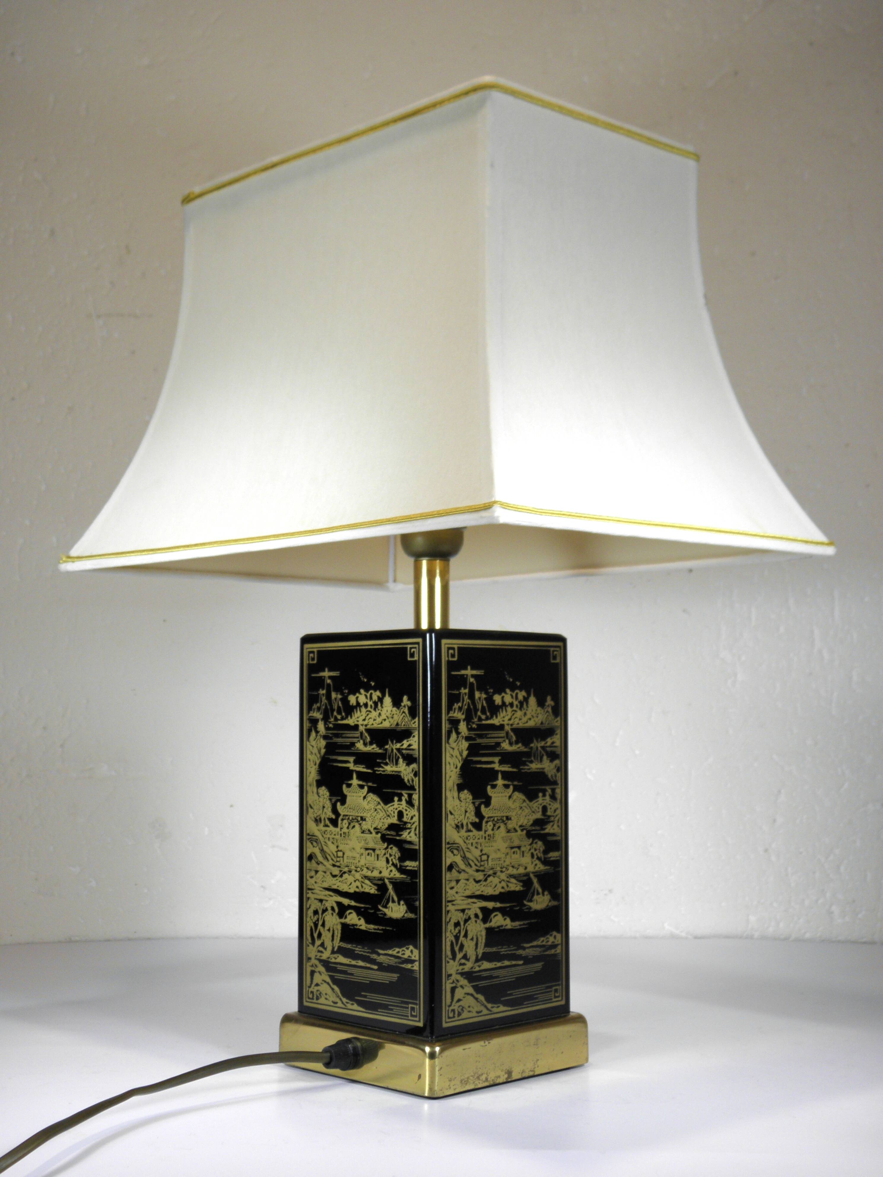 Pagoda lamp from the 1970s
