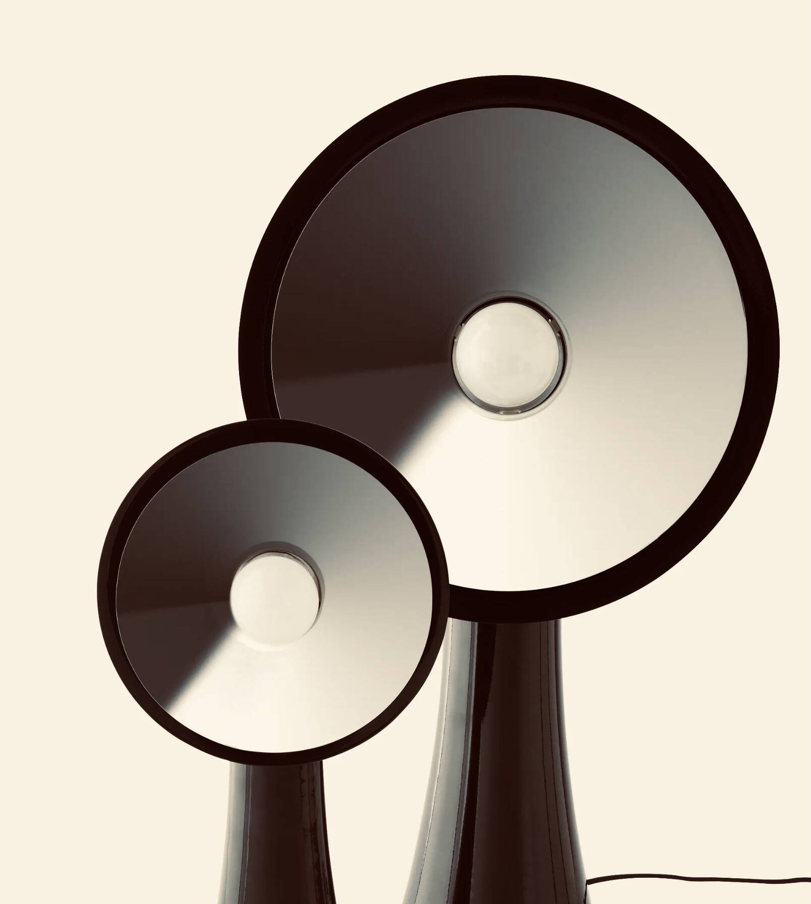 Lampe totem noire  grand modèle Odile mir