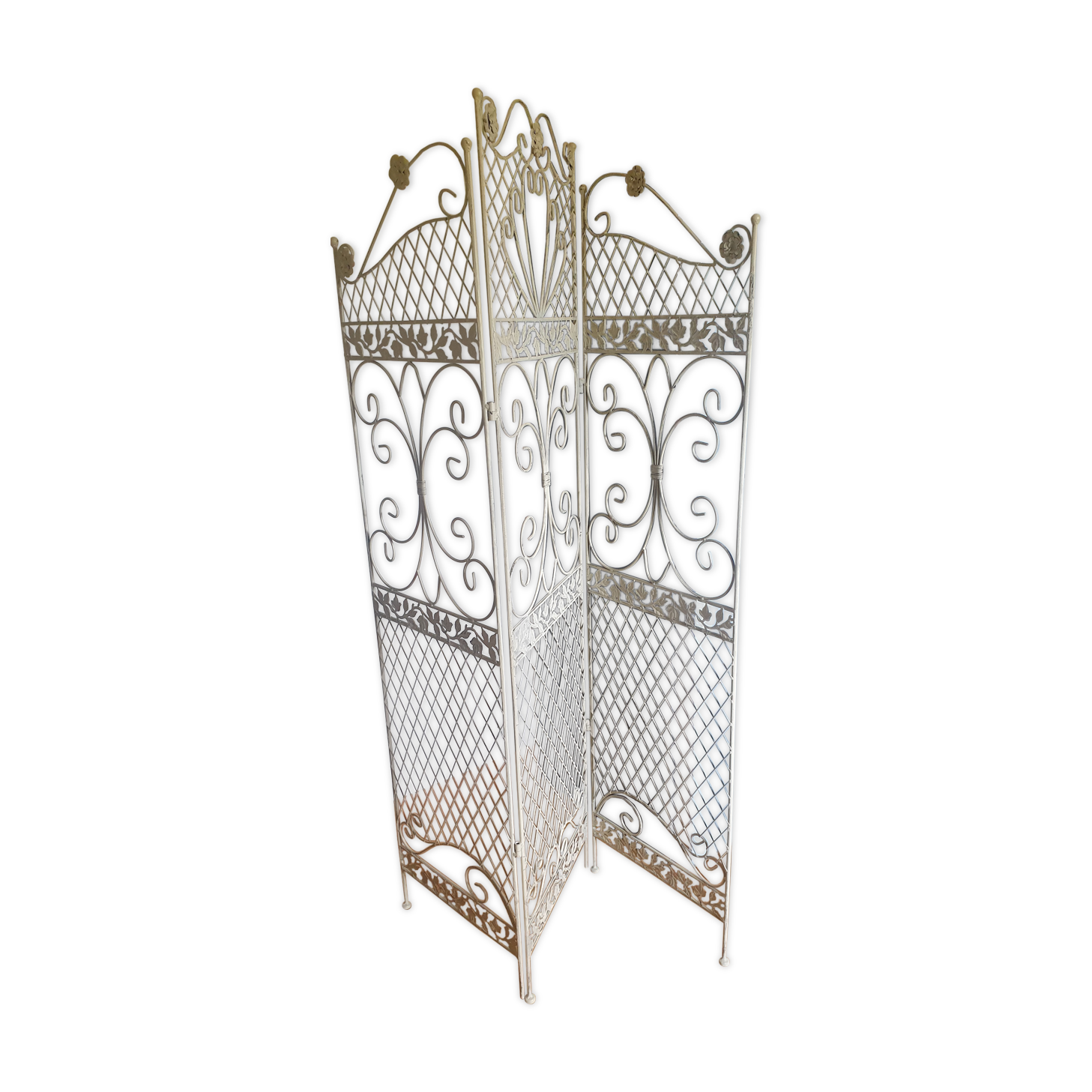 Iron screen