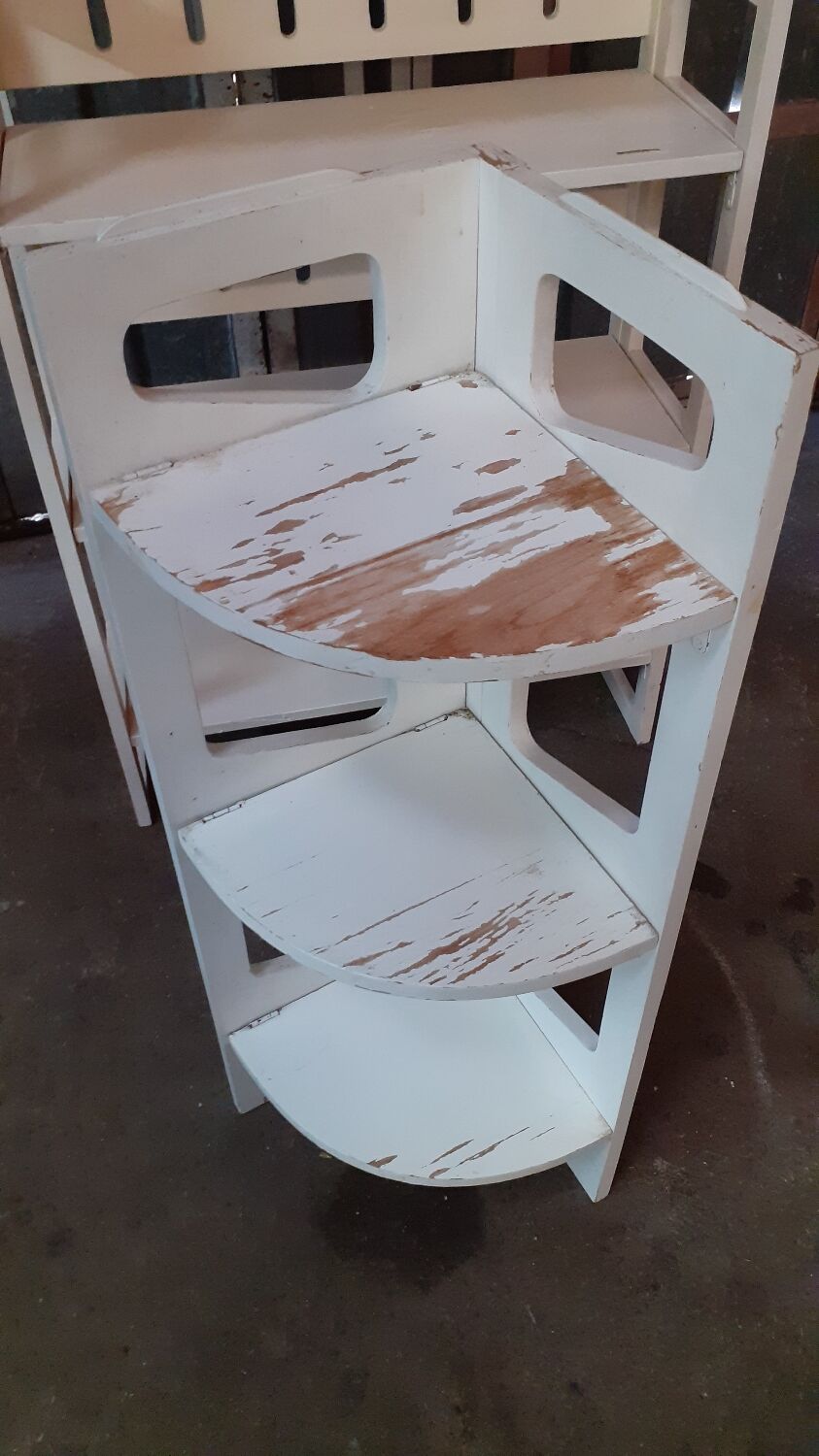 Folding vintage shelf