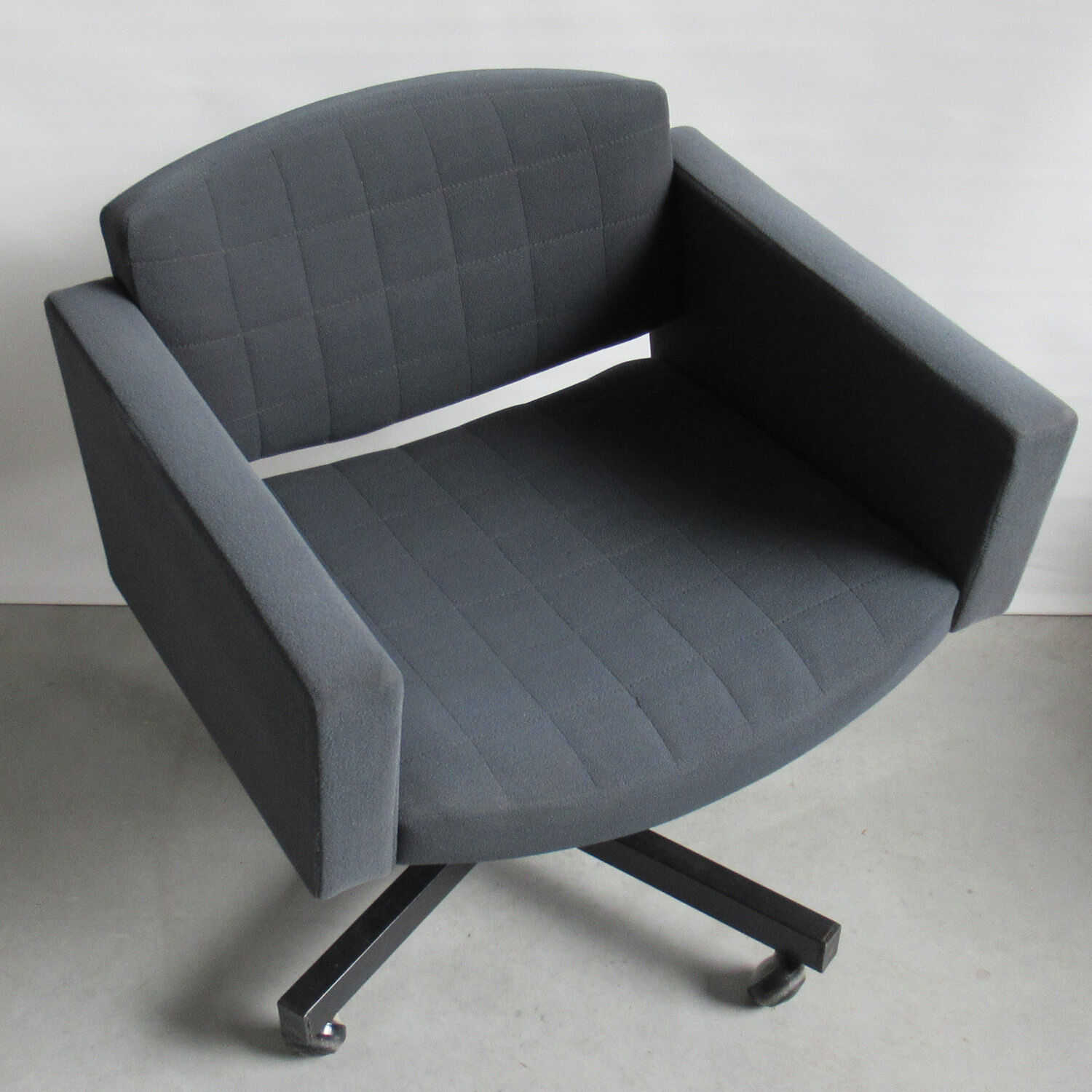 Office chair Pierre Guariche's board for Meurop