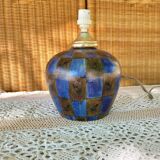 Checked pattern lamp foot