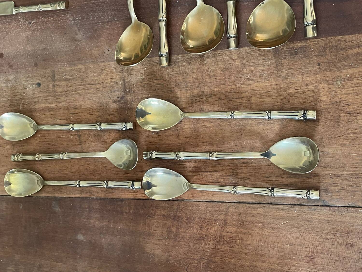 Housewife Table cutlery for 6 people. bamboo brass 78 pieces