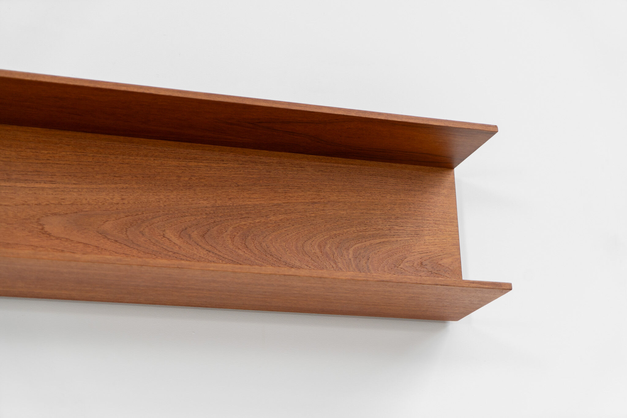 Wall shelf by Walter Wirz for Wilhelm Renz
