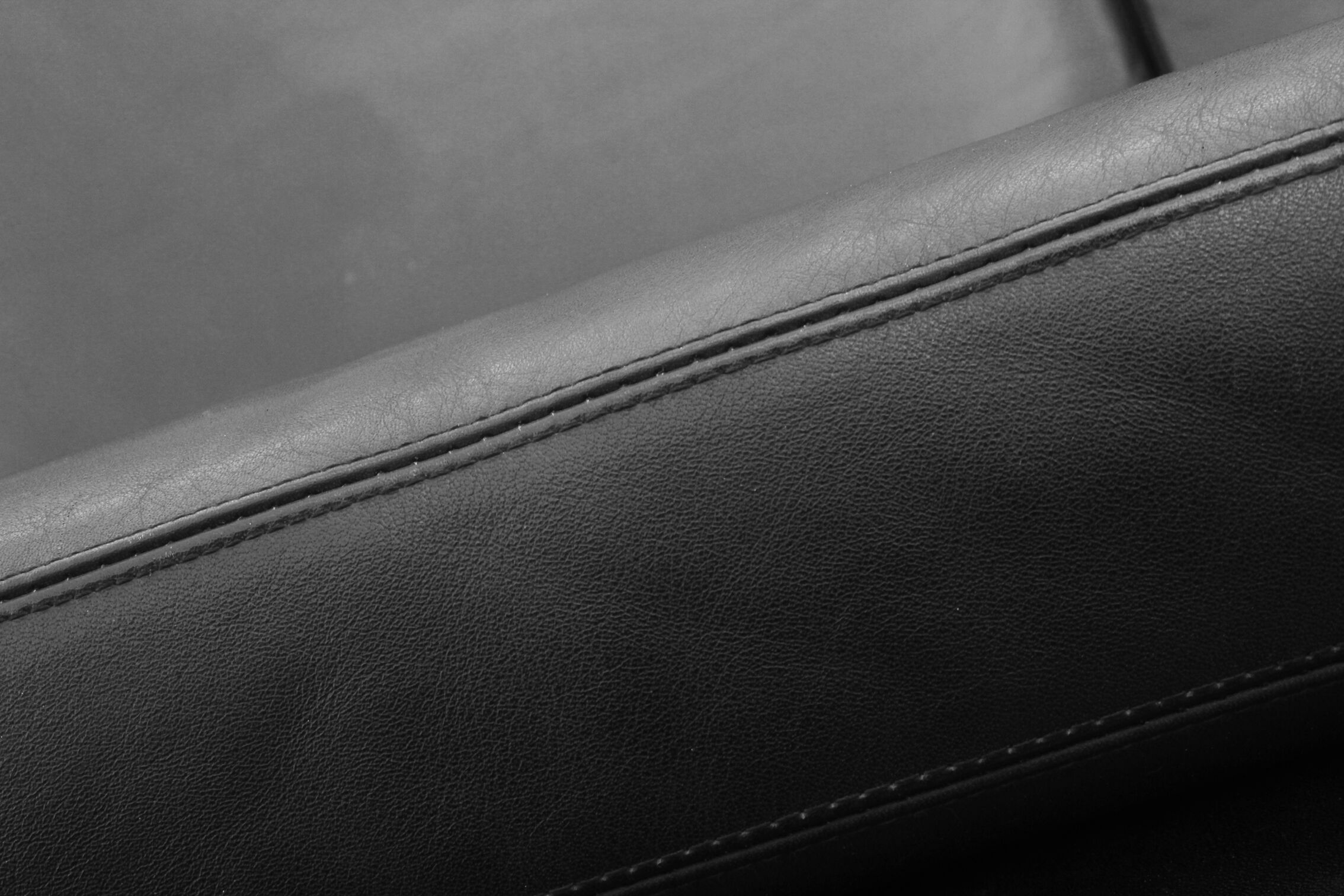 1960s leather 4-seater sofa