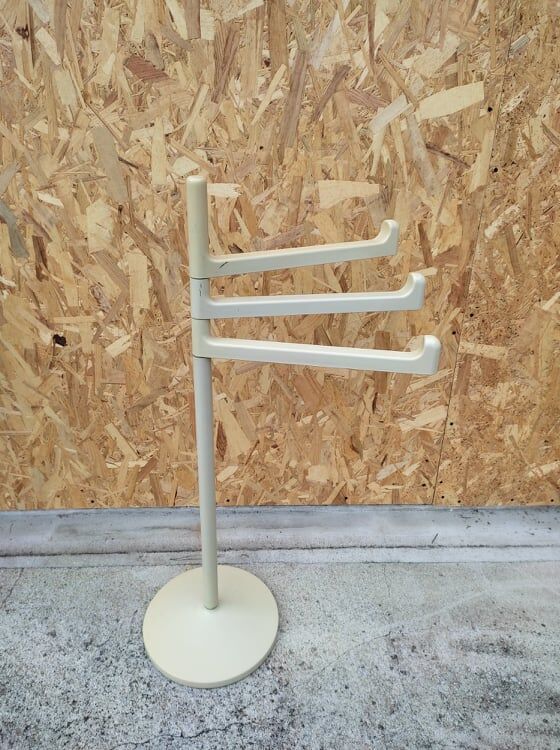 Vintage italian towel rack by makio hasuike for gedy 1970