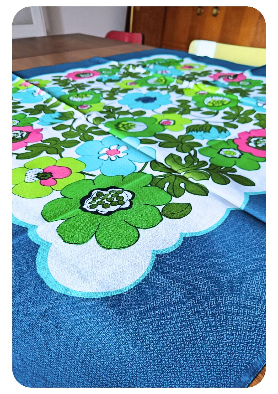 Vintage old stock table cloth floral decor