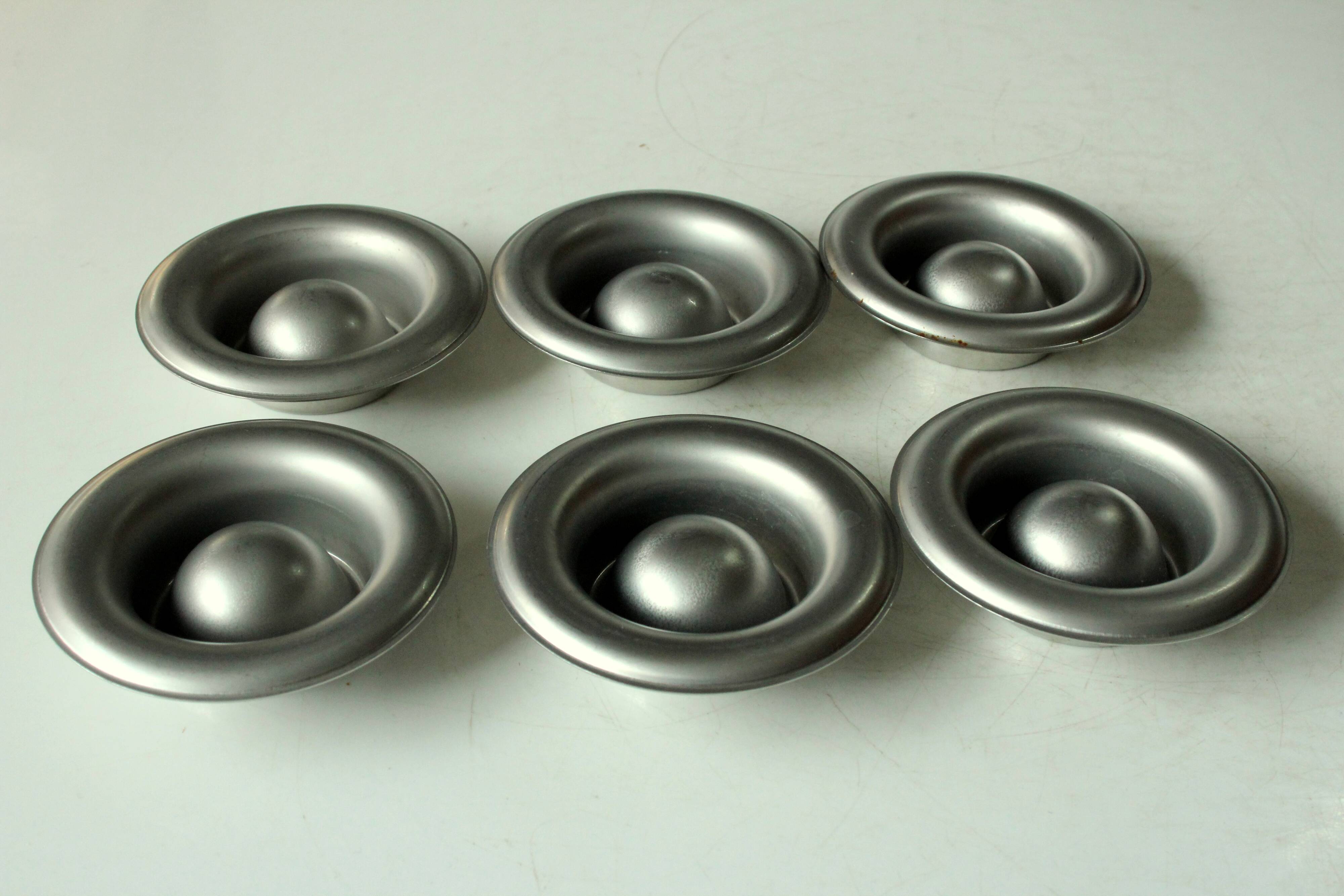 Set of 6 stainless steel egg cups, vintage from the 60s
