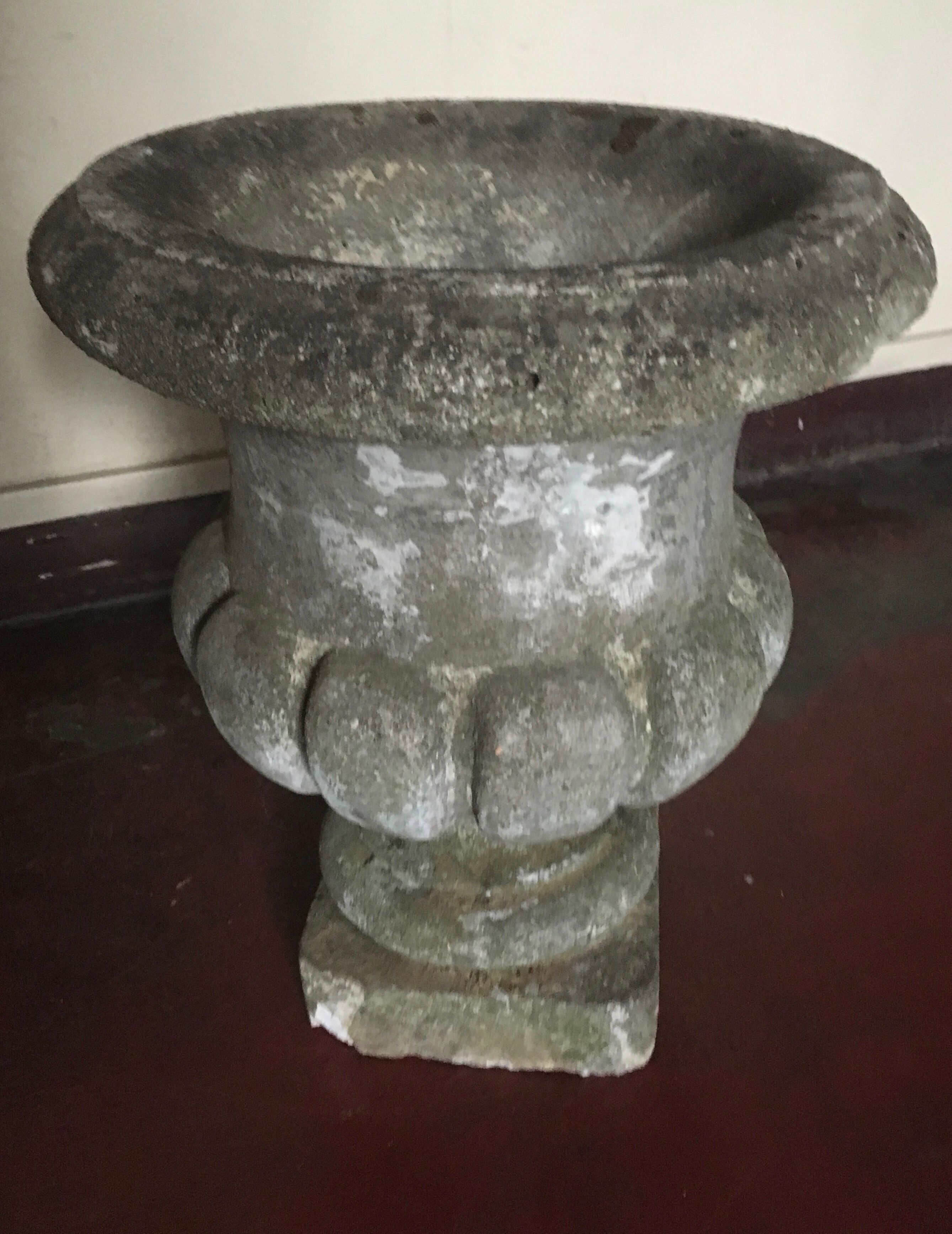 Stone Medici planter , H48cm