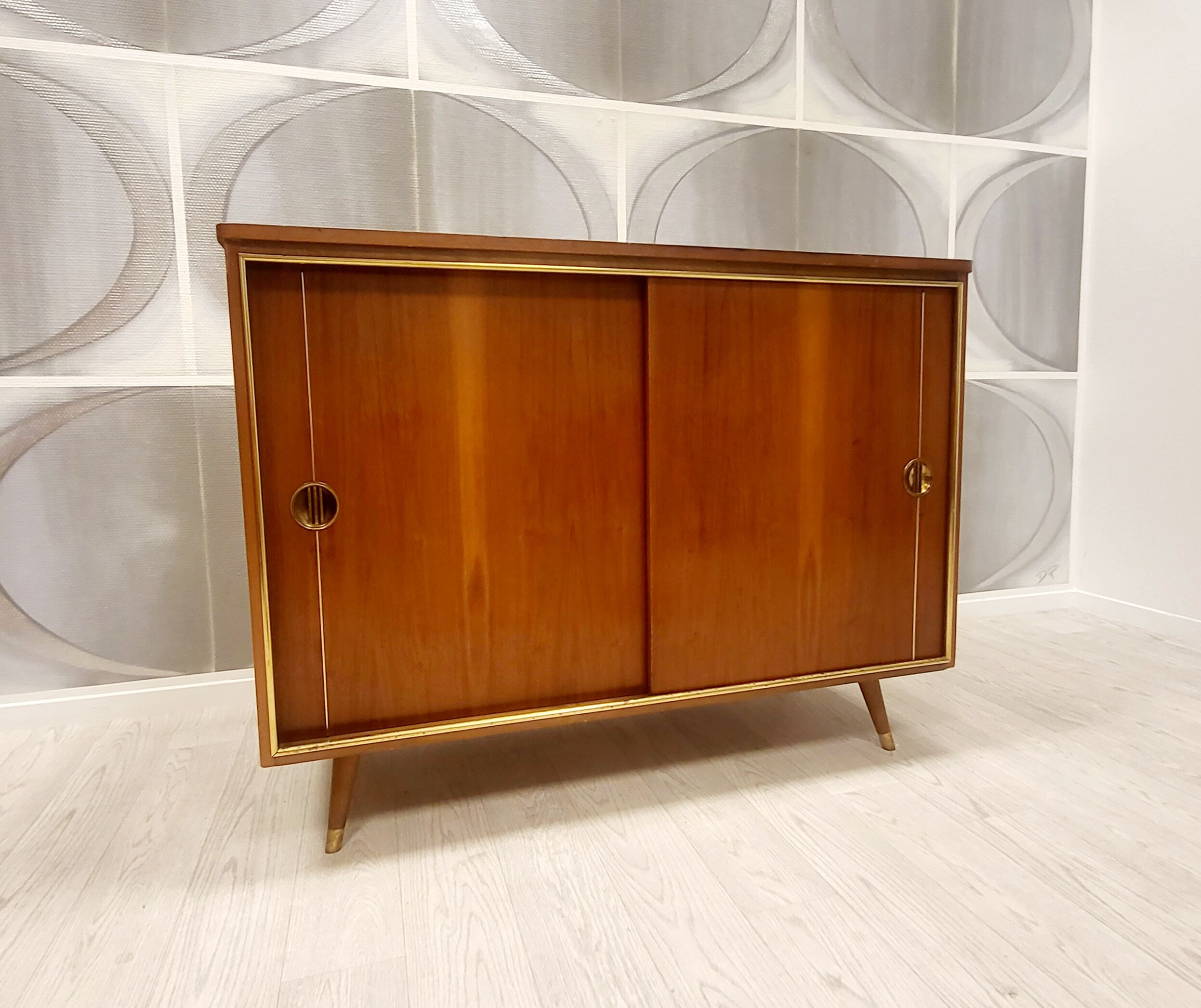 Rockabilly vintage cabinet