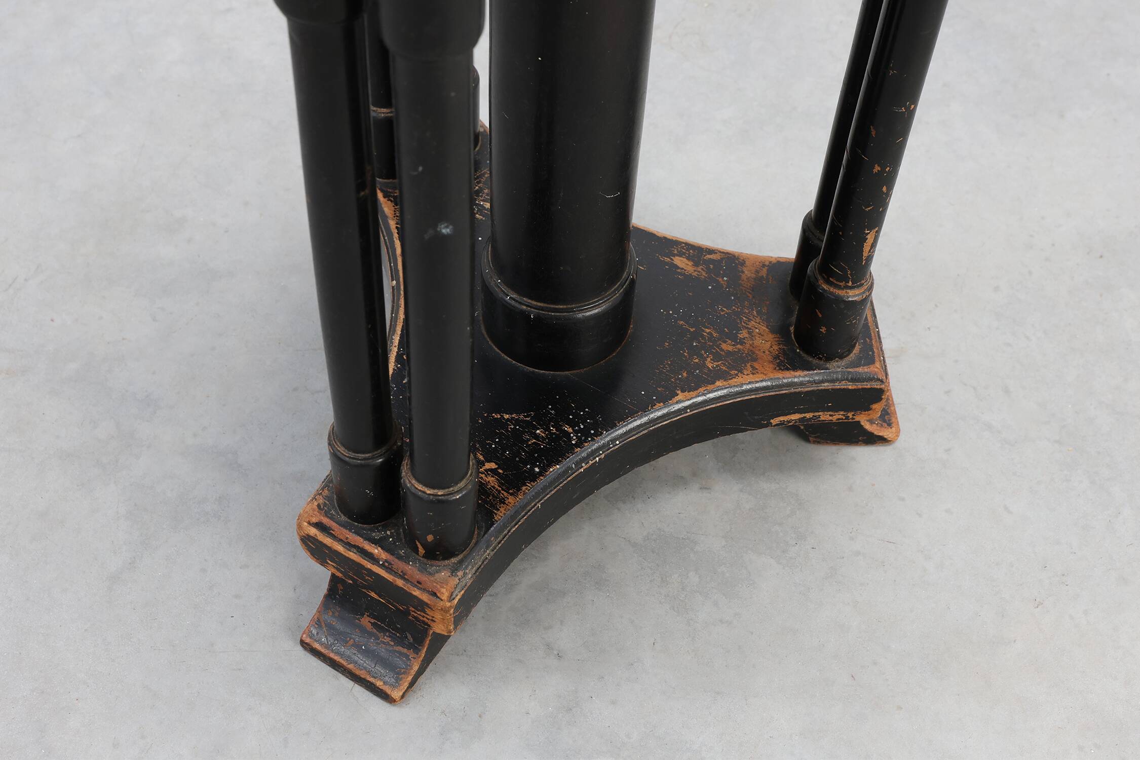 Black and purple adjustable velvet art deco piano stool, Belgium ca. 1910
