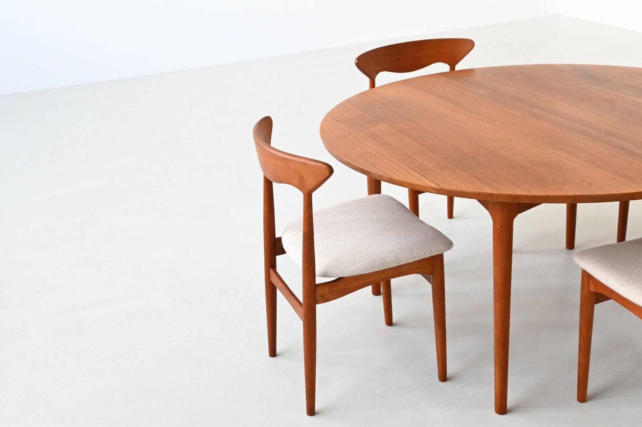 France & Son round dining table in teak Cado Denmark 1960