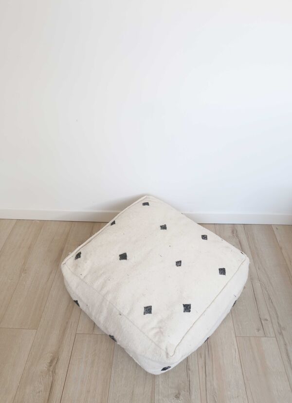Housse de pouf Berbère Béni Ouarain à losanges noirs et blancs