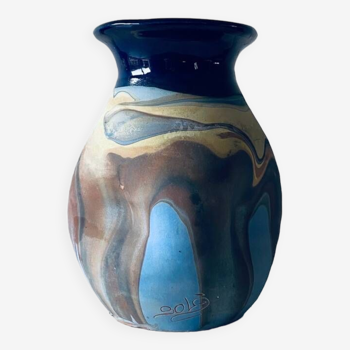 Vase en terre cuite couleurs mélangées