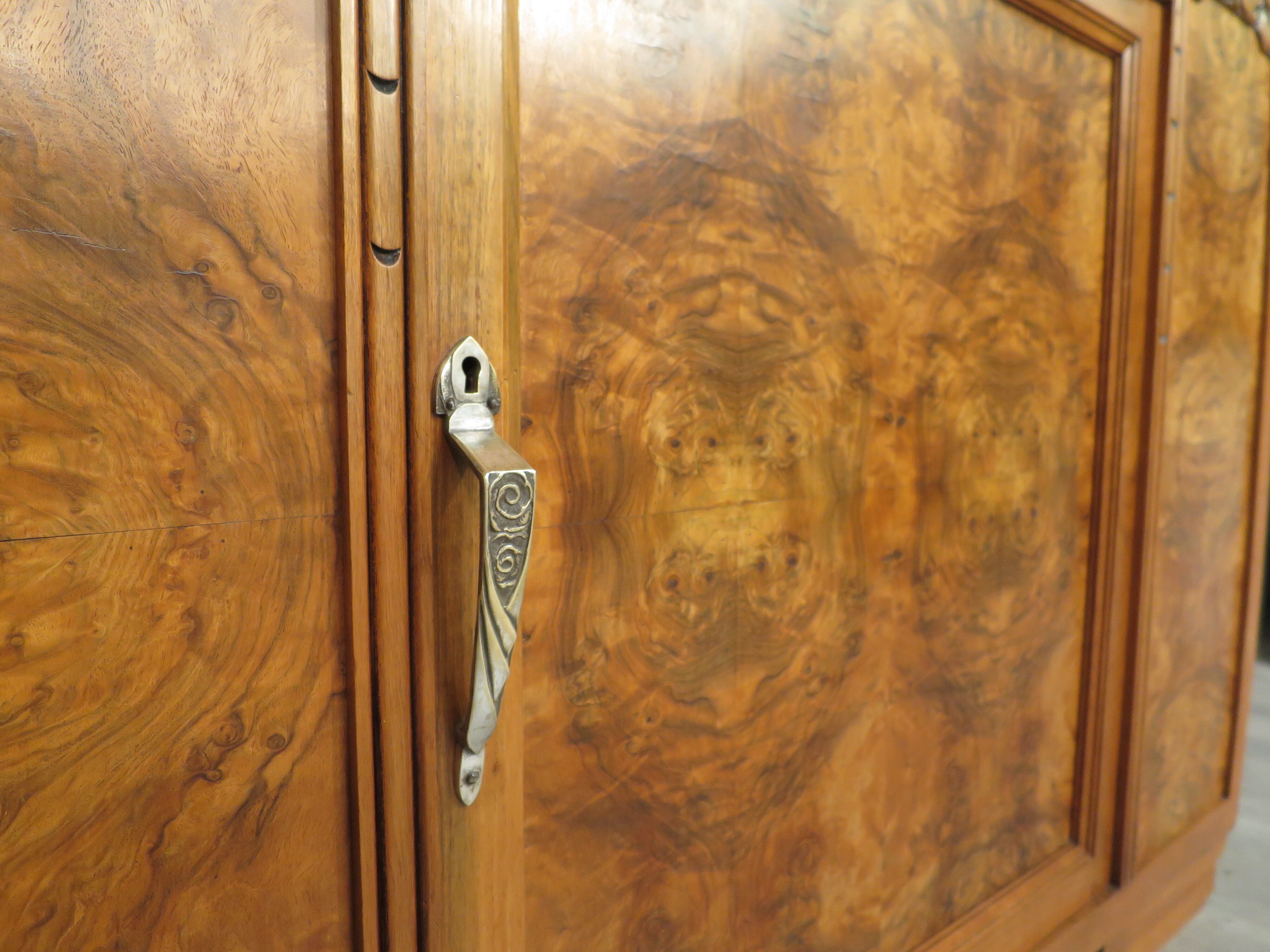 1930s art deco walnut buffet