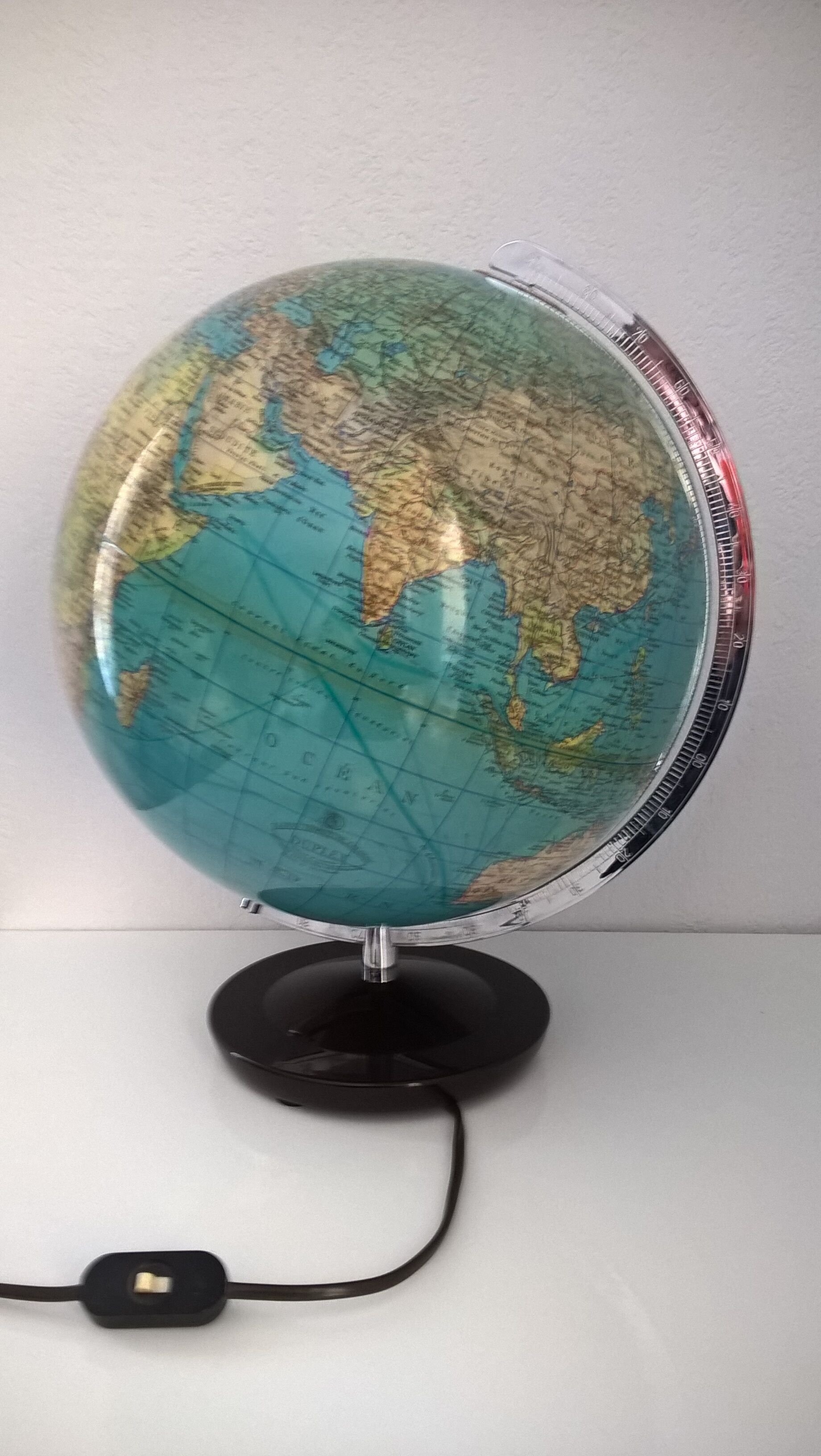 Globe Earth bright vintage brand columbus