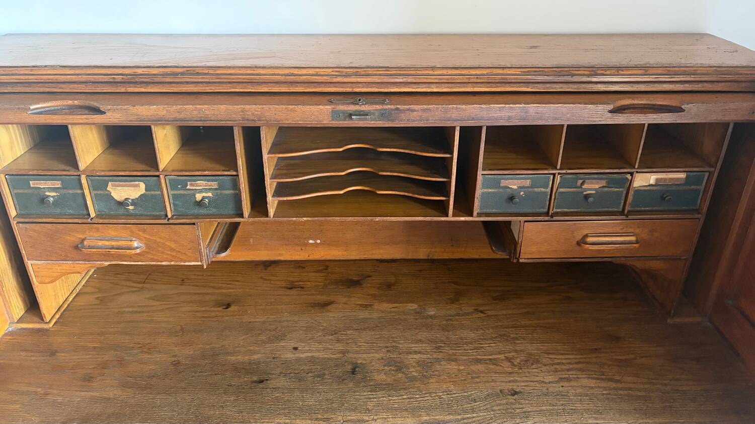 Old American office Delaunay