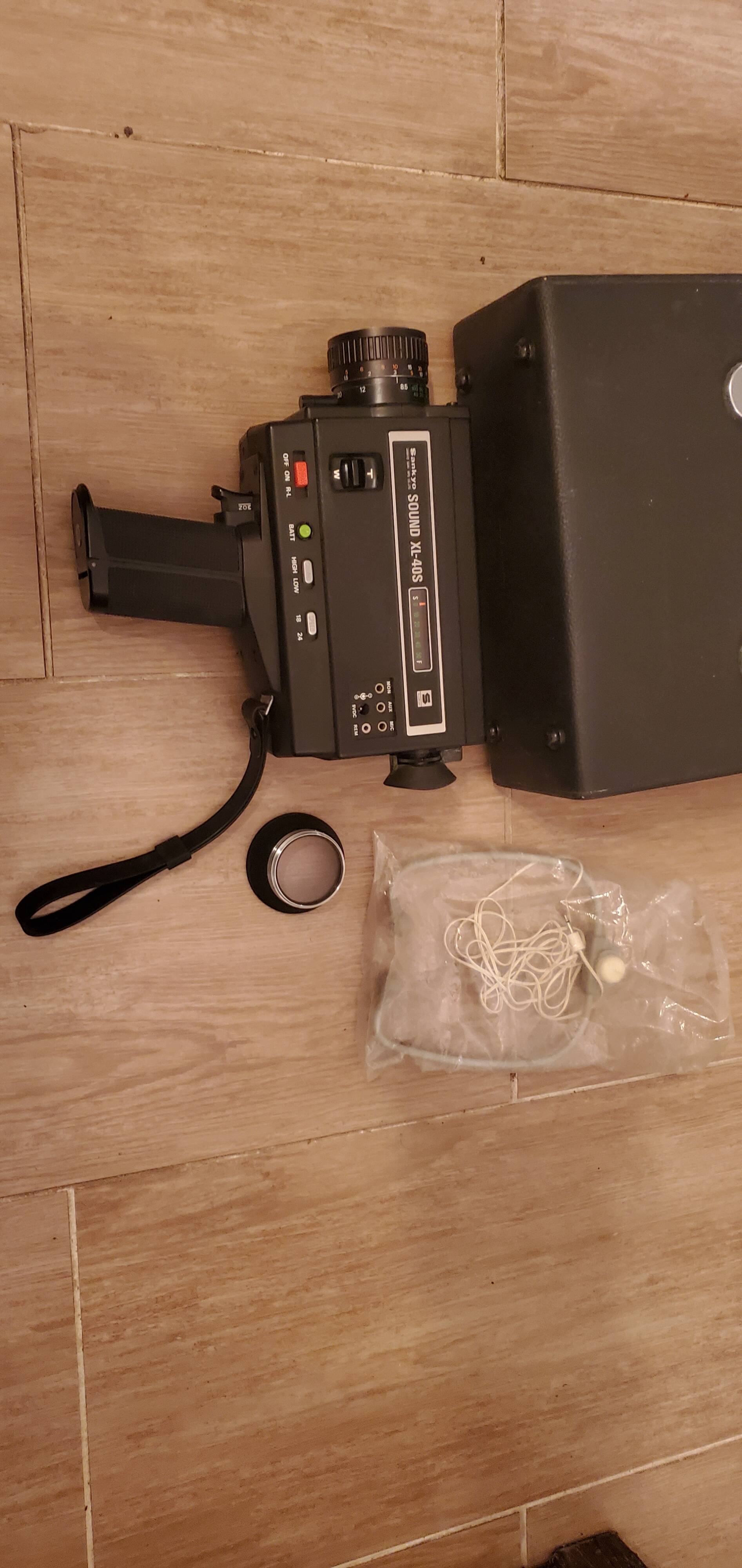 Vintage super 8 sankyo camera