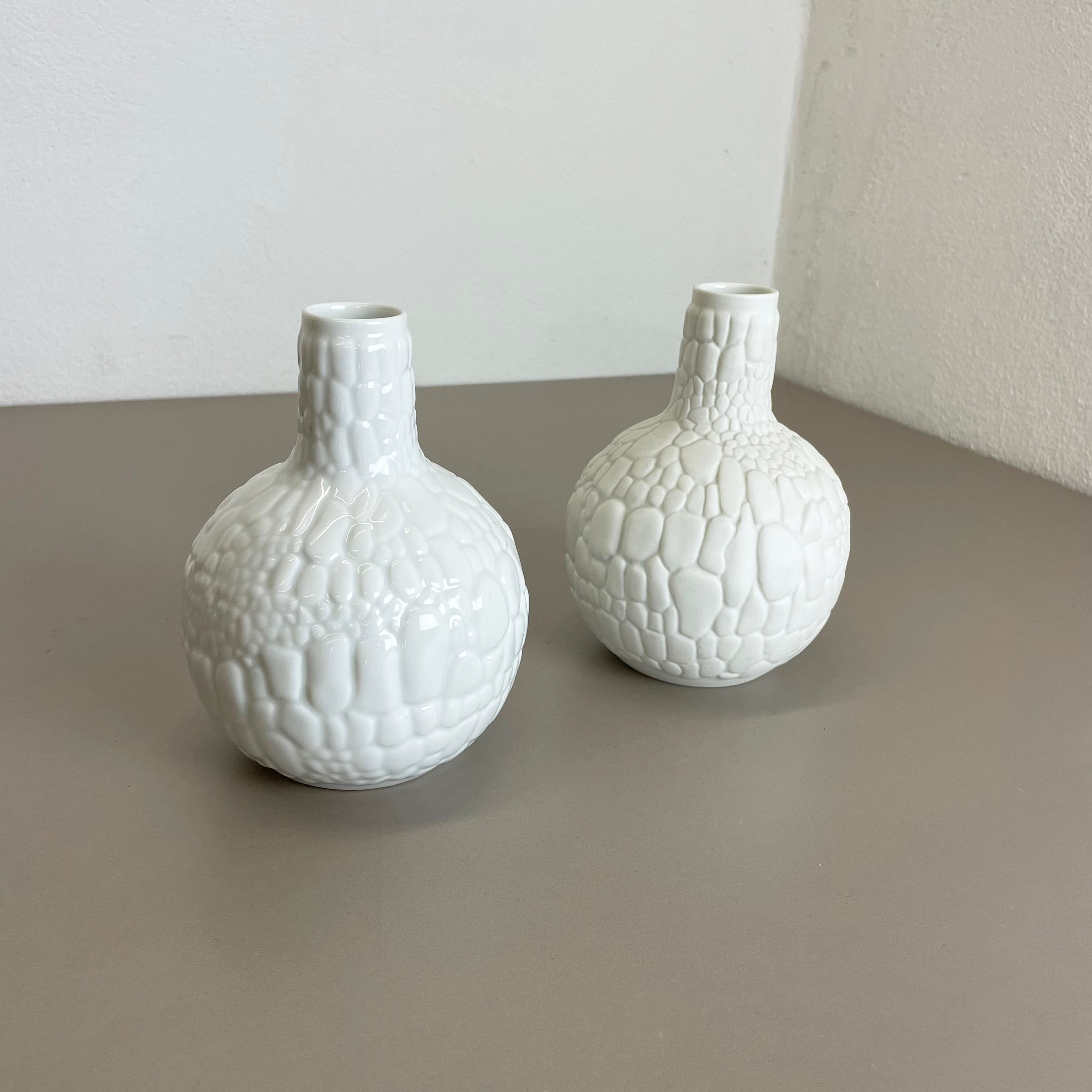 Set of 2 Original OP Art Biscuit Porcelain Vases by AK Kaiser, Germany, 1970s