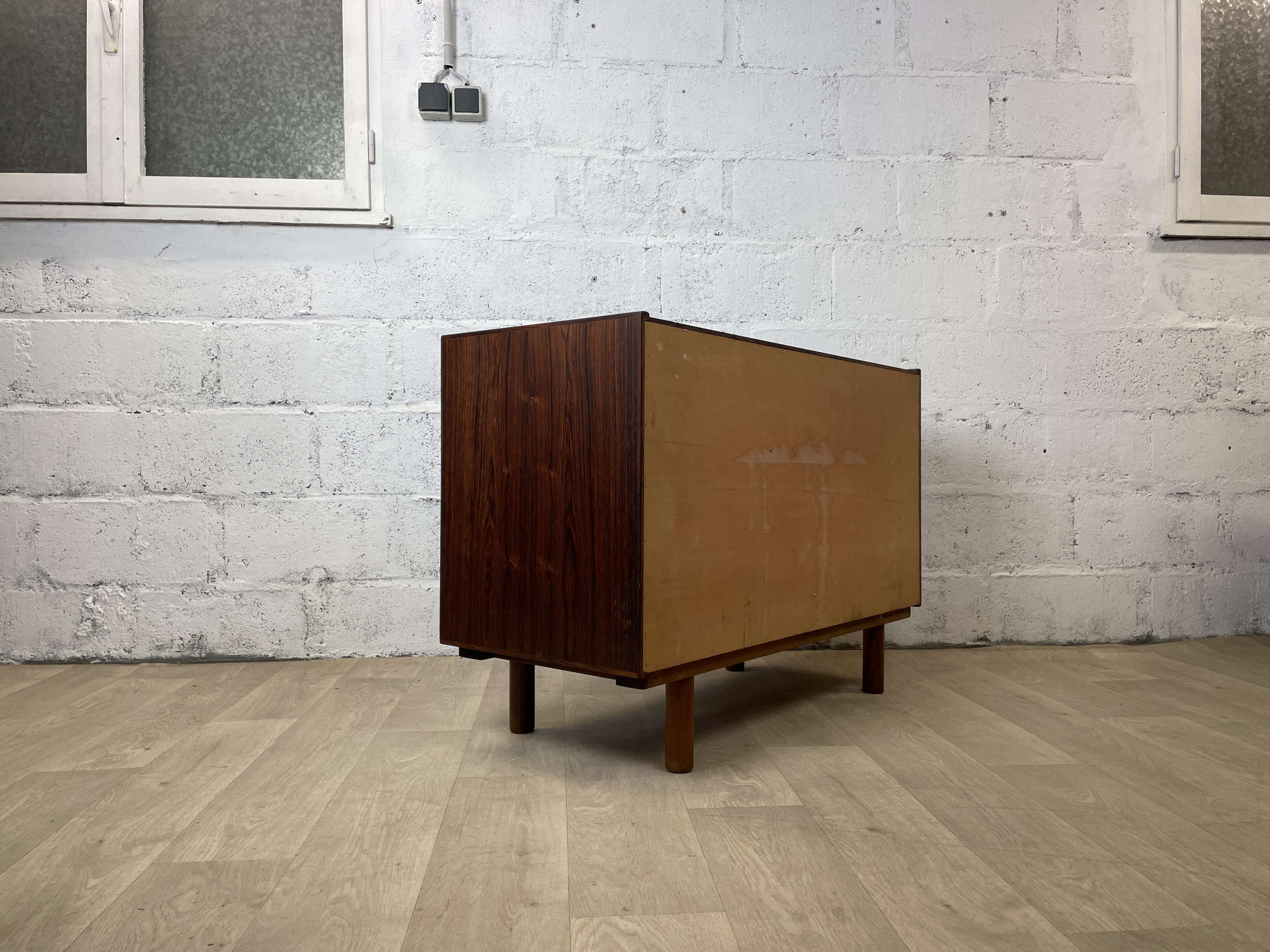 Wide chest of drawers 4 drawers Scandinavian vintage rosewood by A. Ahlström Osakeyhtiö Warkaus, 1960s