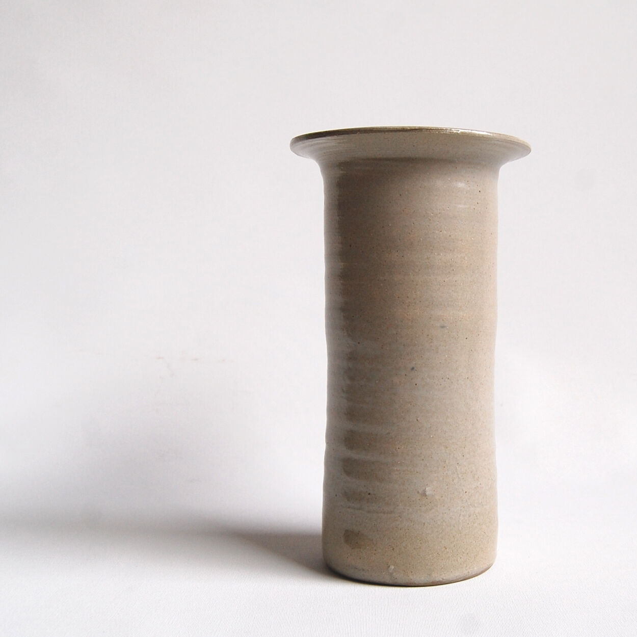 Vintage roll vase gray-beige tone