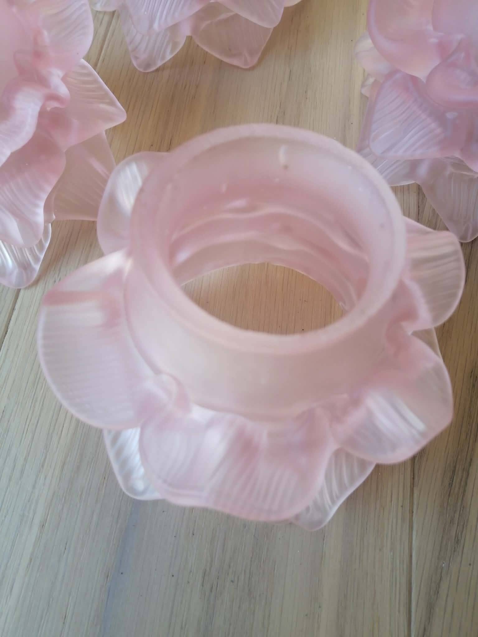 Lot de 4 tulipes roses art déco en pâte de verre