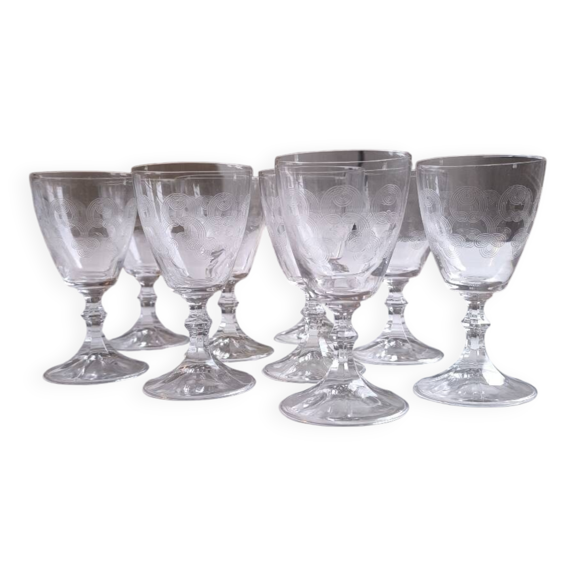 Set of 9 chiseled stemmed glasses