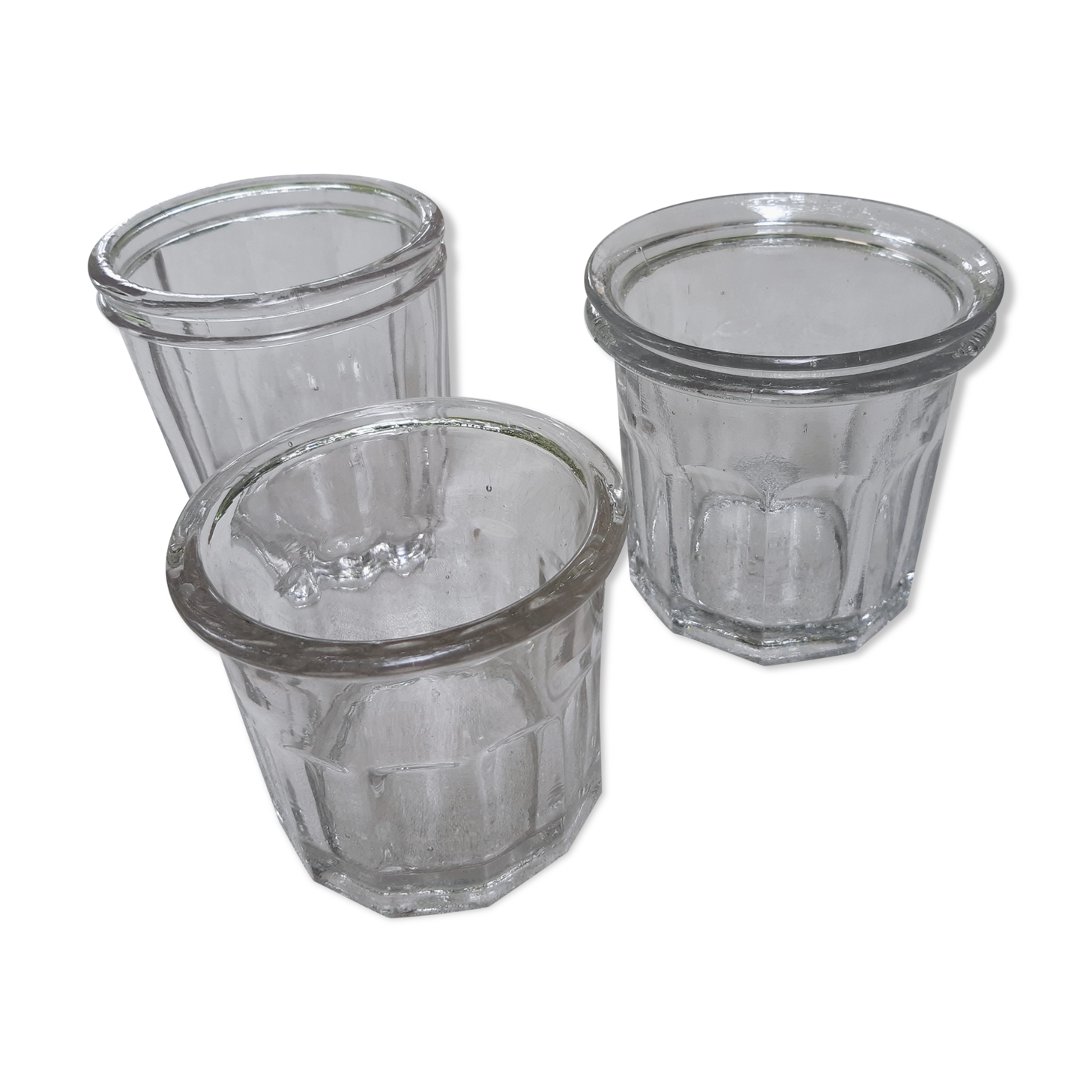Blown glass jars for jams