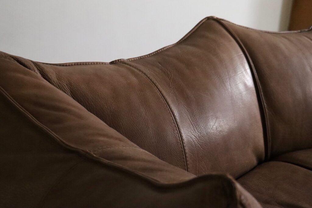 Le Bambole sofa in buffalo leather by Mario Bellini for B&B Italia, 1970s