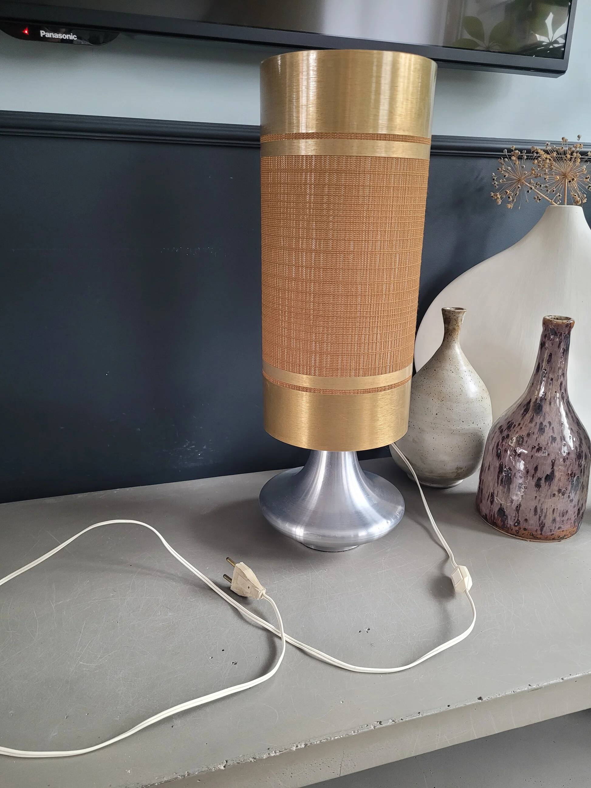 Vintage table lamp with brushed aluminium base - cylinder shade