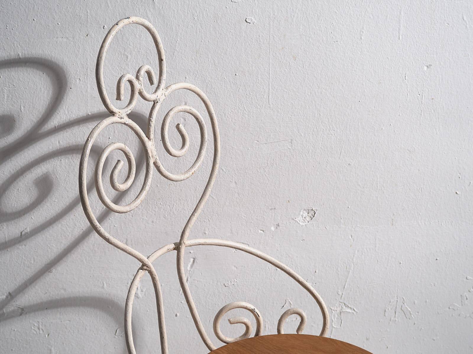 Antique white garden chairs (circa 1920). Set of 4 pieces