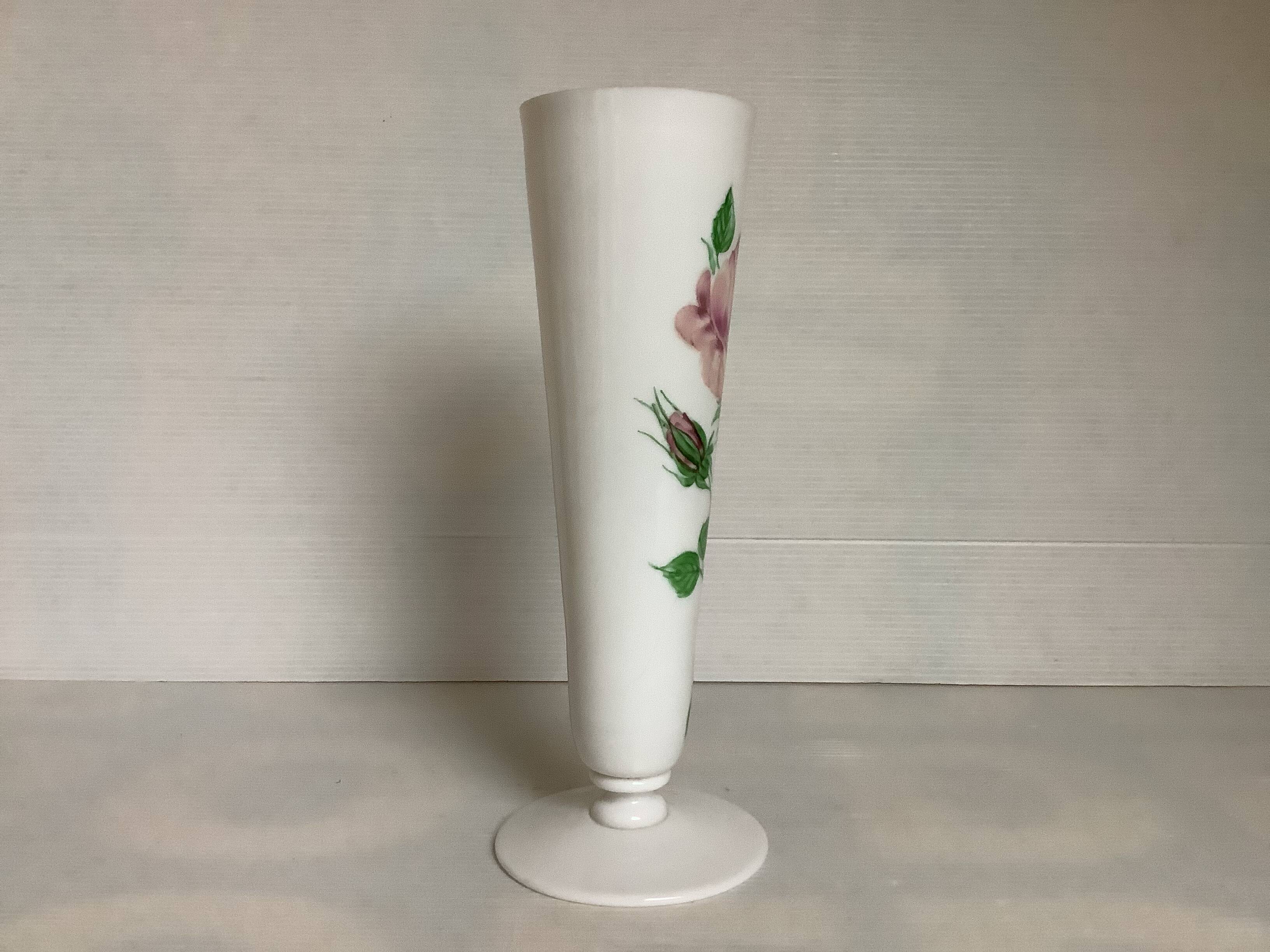 Vase roses roses opaline Orwal