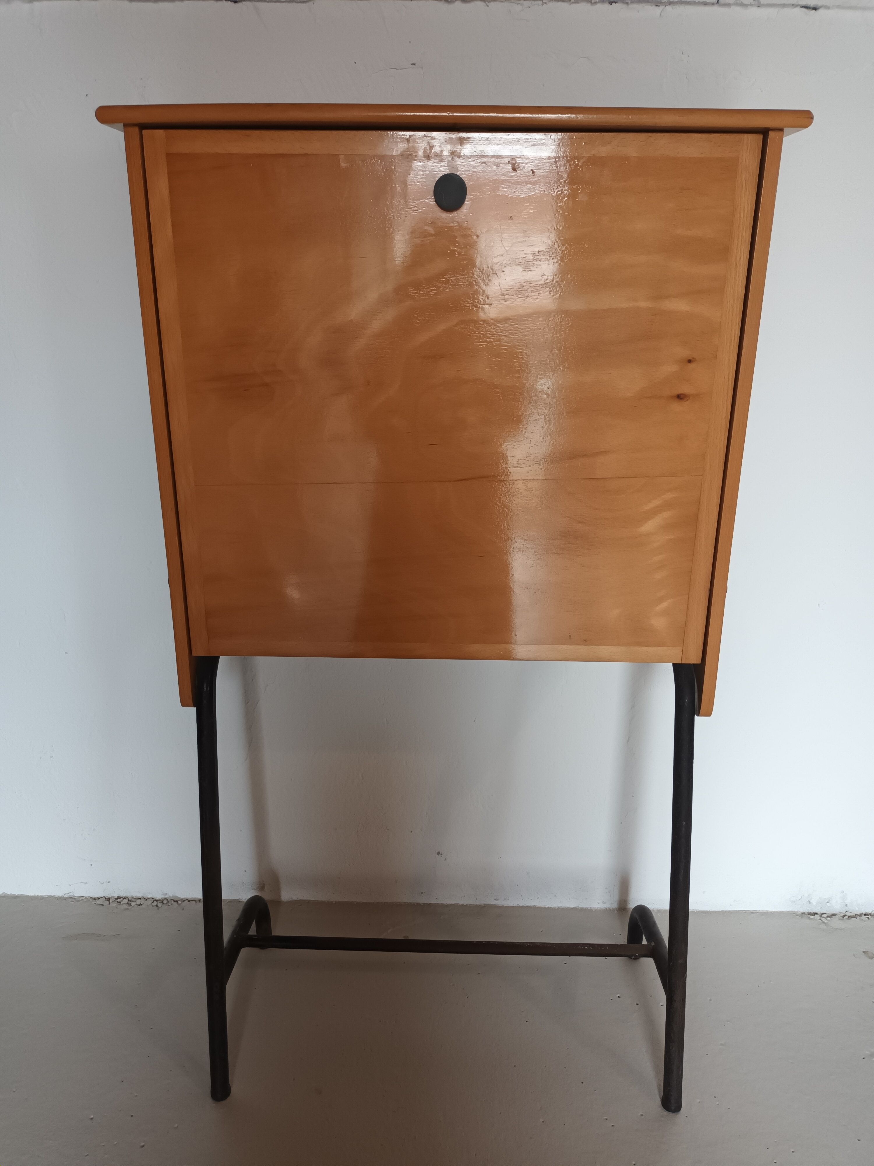 Secrétaire année 60