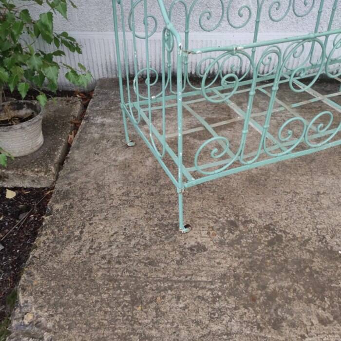 Lit enfant / banquette en fer forgé