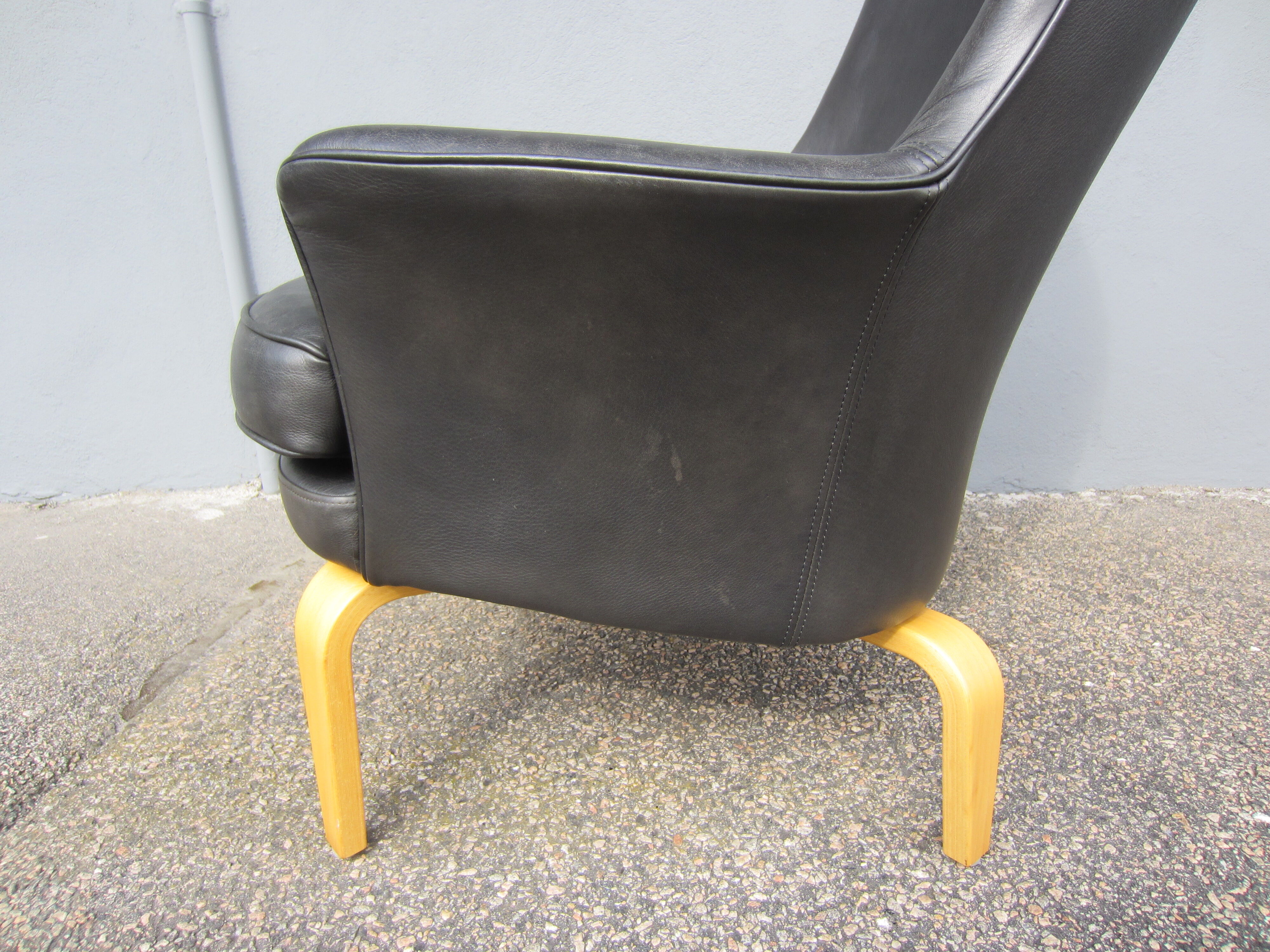 Pilot Scandinavian armchair by Arne Norell in black leather