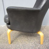 Pilot Scandinavian armchair by Arne Norell in black leather