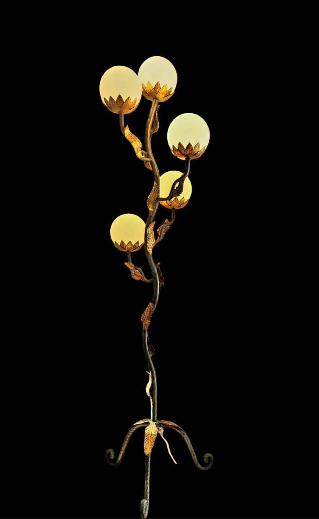 Lampe vintage vergulde smeedijzeren vloerlamp, 1950