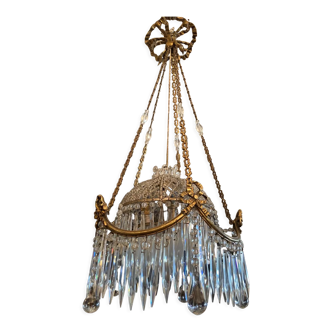 Lustre en bronze et pampilles de cristal de style Louis XVI