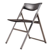 Chaise pliante Tecno P08 par Justus Kolberg - Cadre en acier, siège en plastique noir, fabriquée en Italie, années 1990.