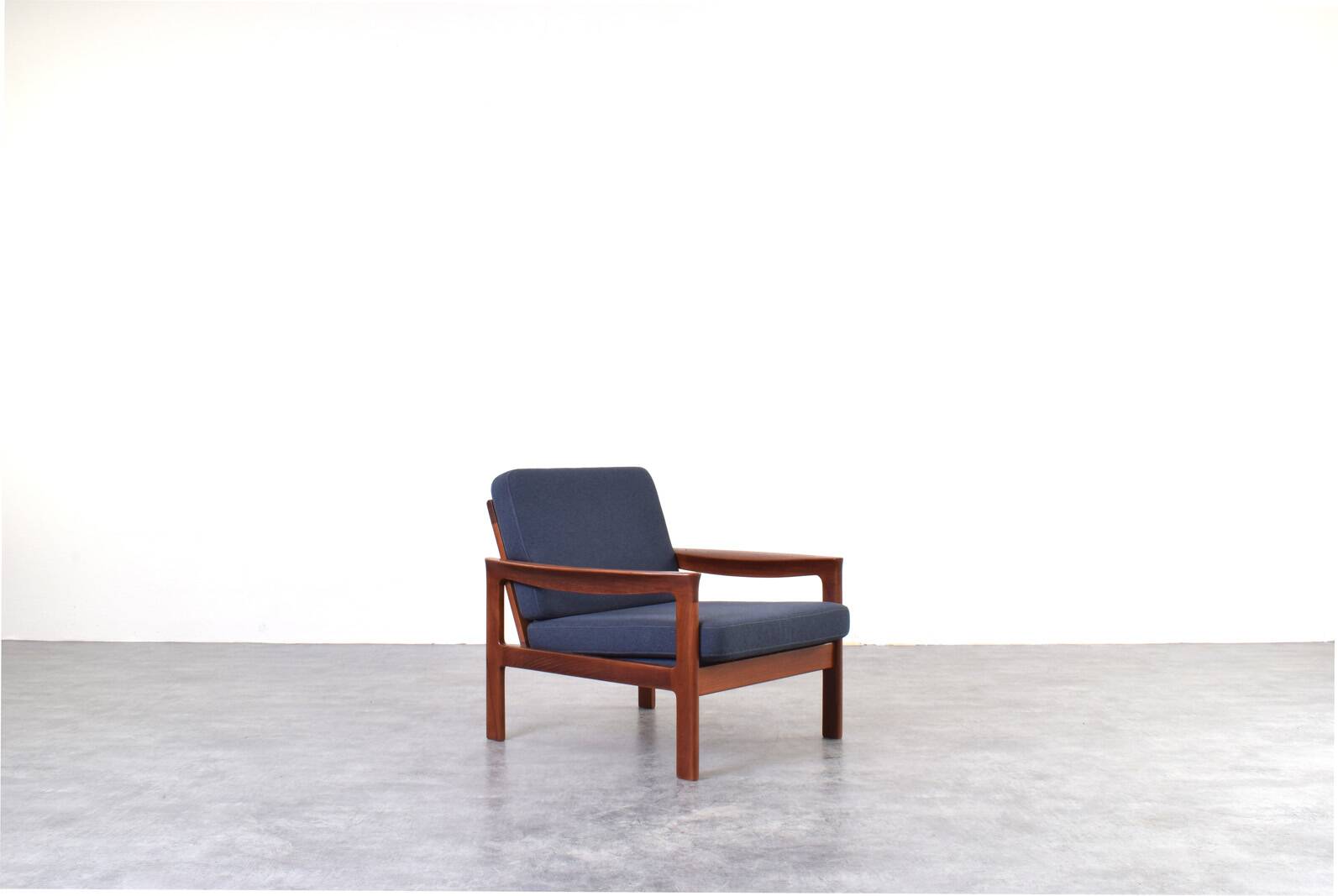 Mid-Century Danish Teak Lounge Chairs by Arne Vodder for Komfort, 1960s, Se