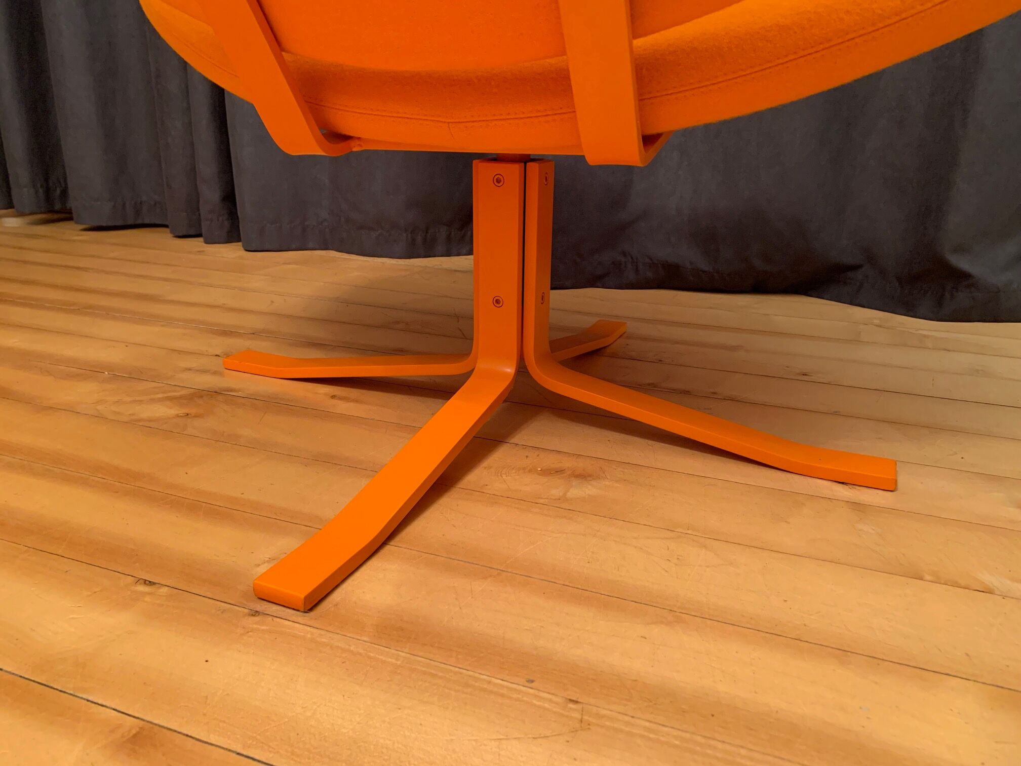 Corona Sepctrum armchair, model EJ 5-S, designed by Poul M. Volther, Erik Jørgensen, Denmark.