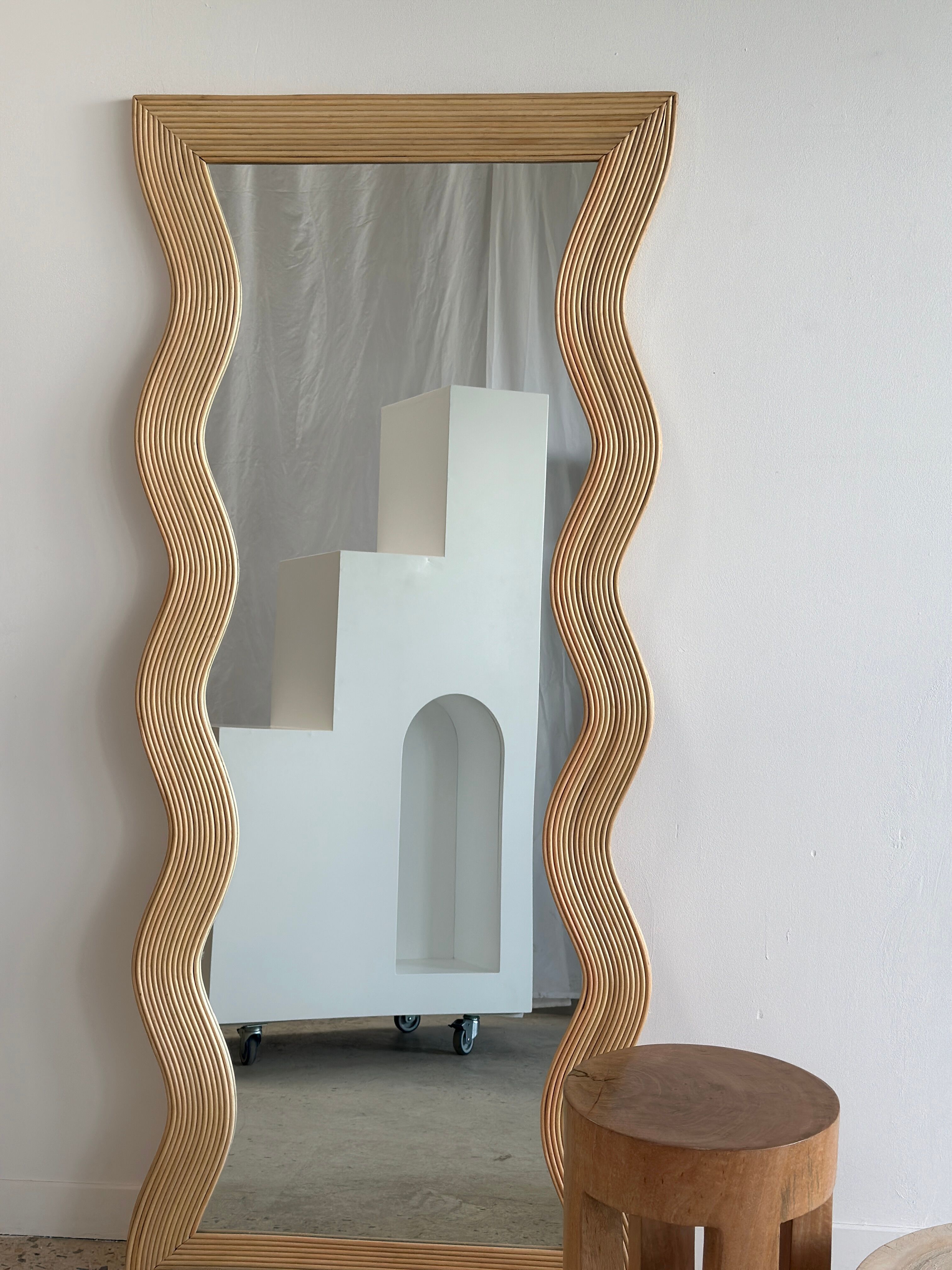 Zigzag rattan foot mirror H:182cm