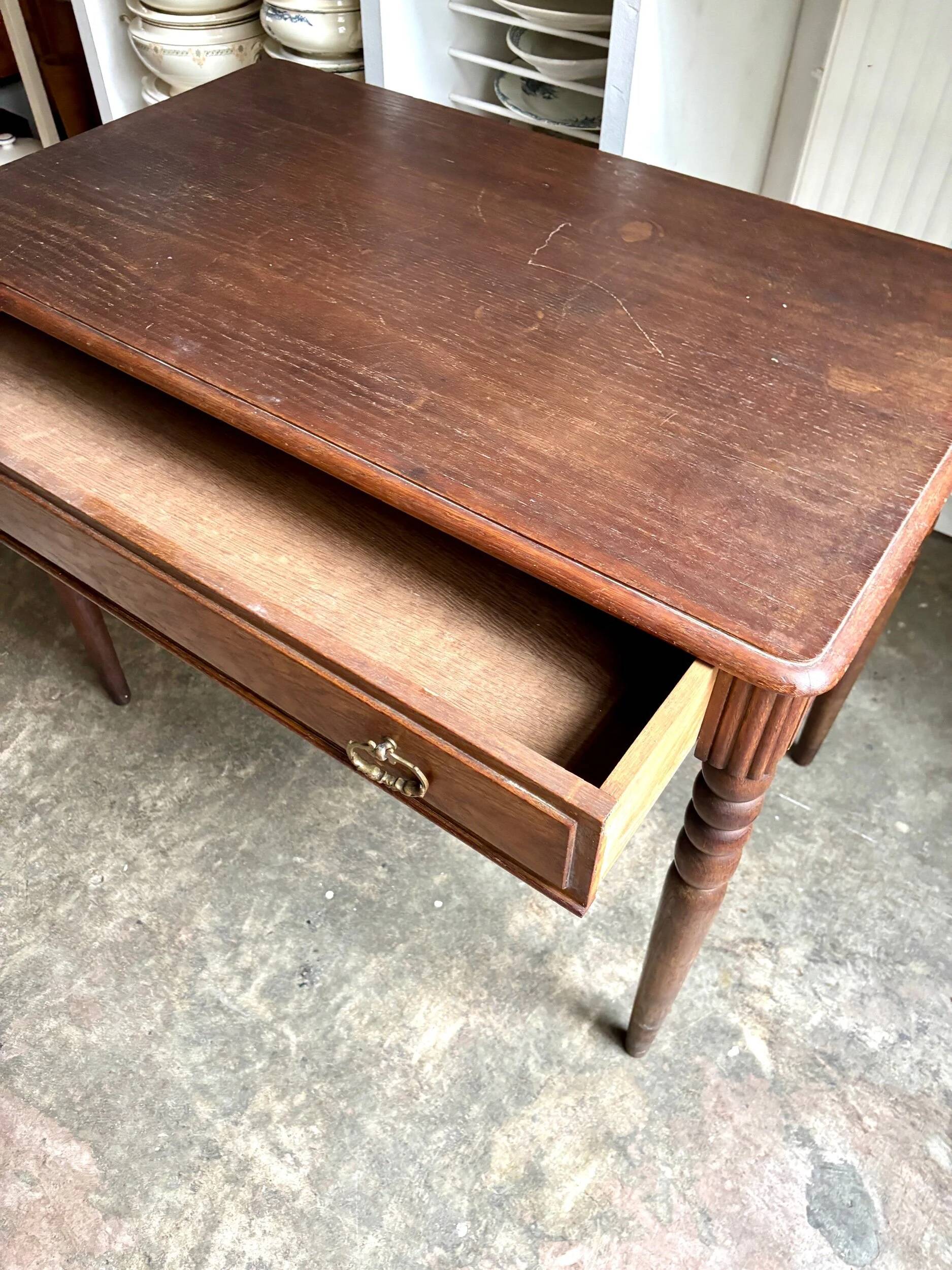 Bureau, table 1 tiroir en bois foncé 90 x 54,5 cm