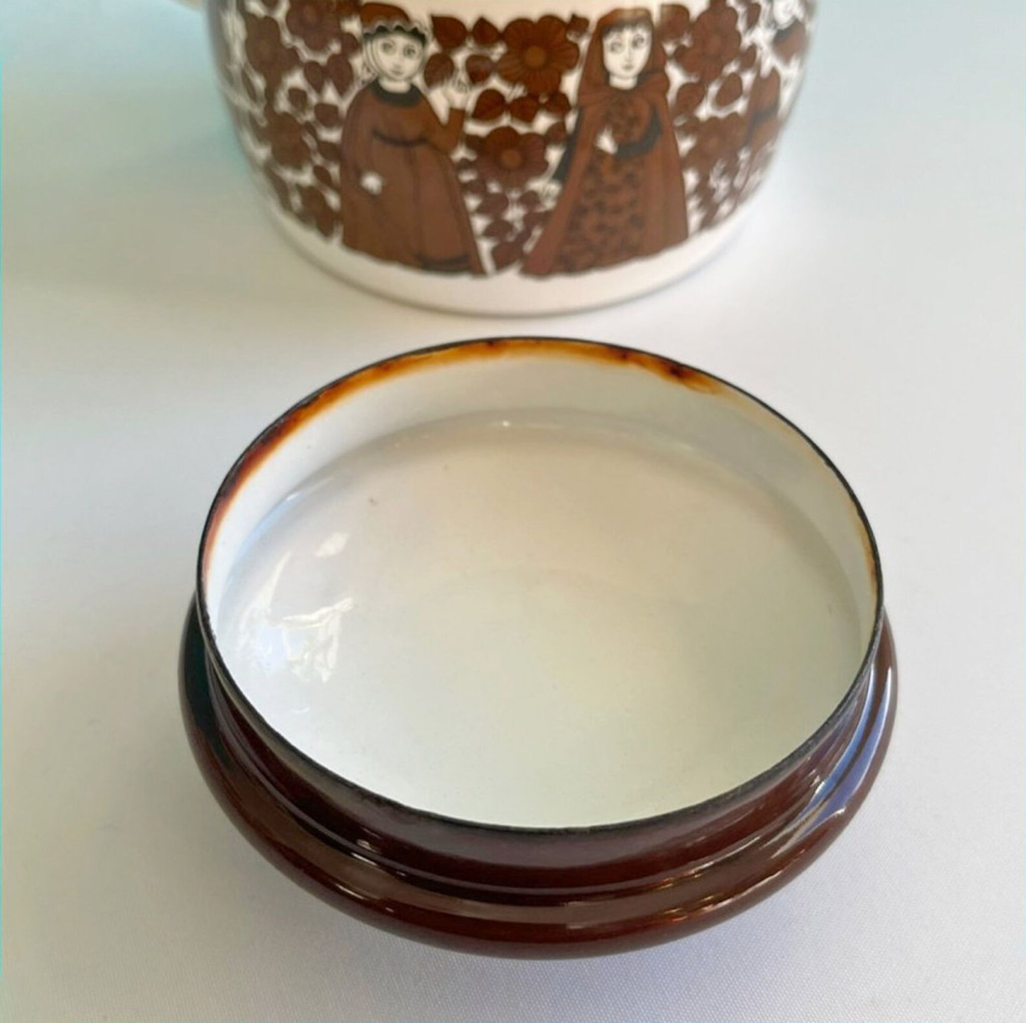Mid Century Arabia Finel Ritari kettle, brown & white, Raija Uosikkinen, Kaj Franck