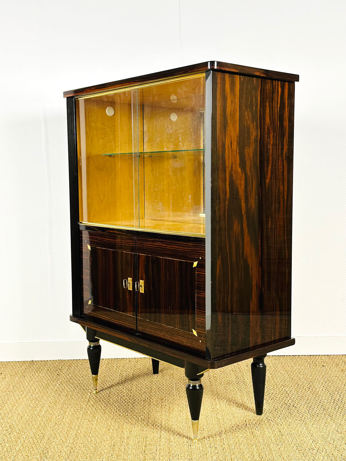 Vitrine Art déco en ébène de macassar 1940