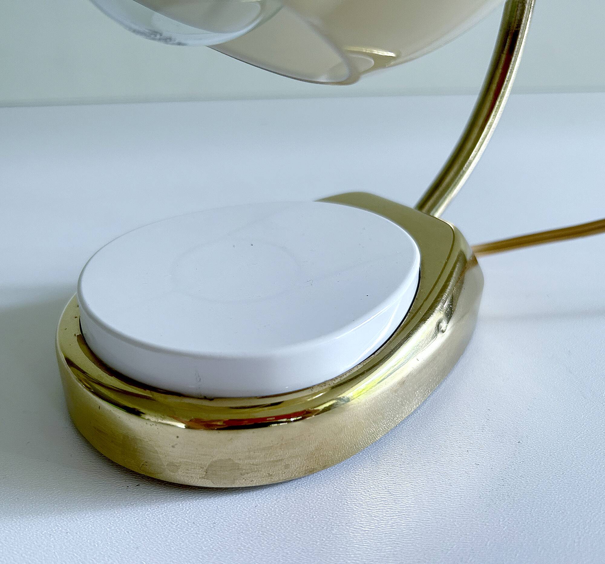 Lampe de table Art déco Bauhaus en verre et bakélite