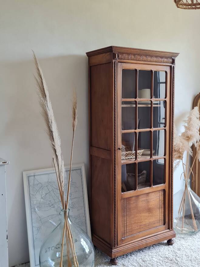 Antique Parisian glass cabinet - bonnet-maker type