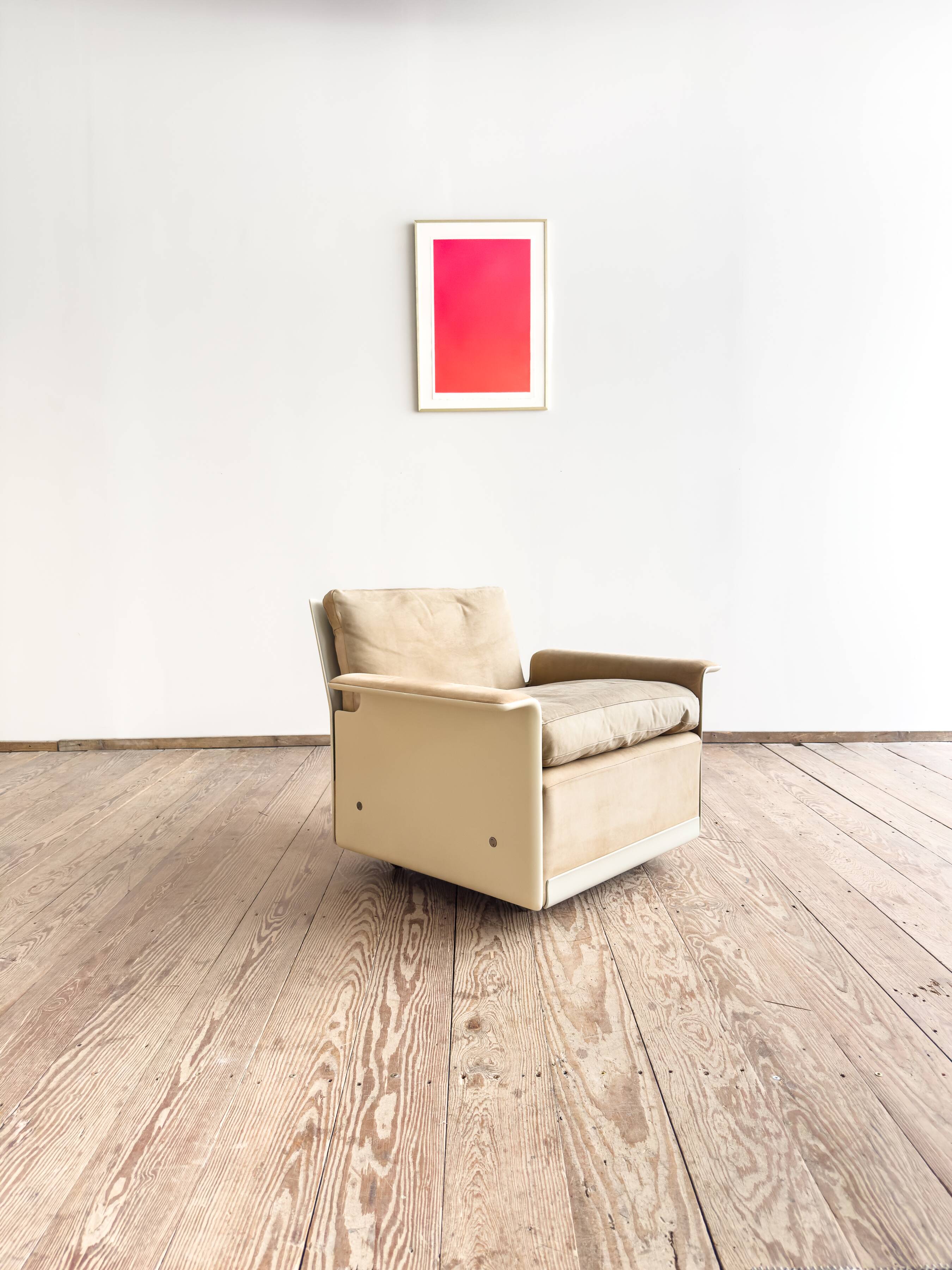 Fauteuil design 620 en cuir suédé beige par Dieter Rams, Vitsœ, Mid-Century