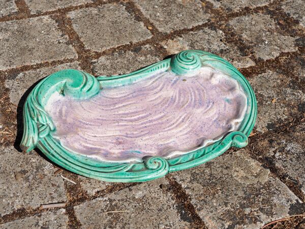 Plat turquoise et violet évoquant une huitre - Art Nouveau - fin 19ème